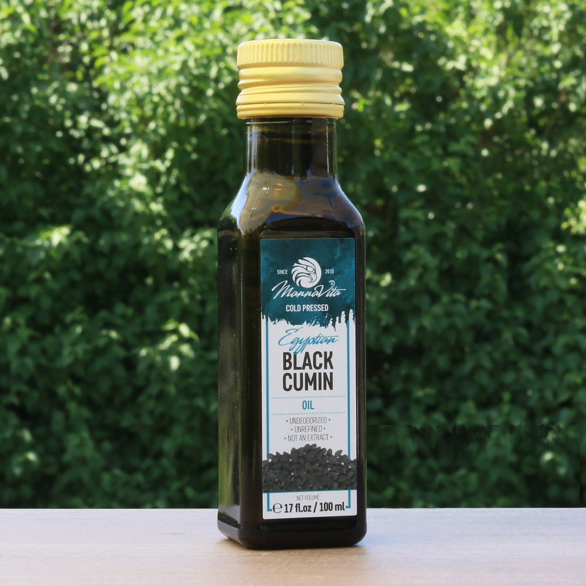 Έλαιο σπόρων μαύρου κύμινου ψυχρής έκθλιψης Mannavita • 100 ml