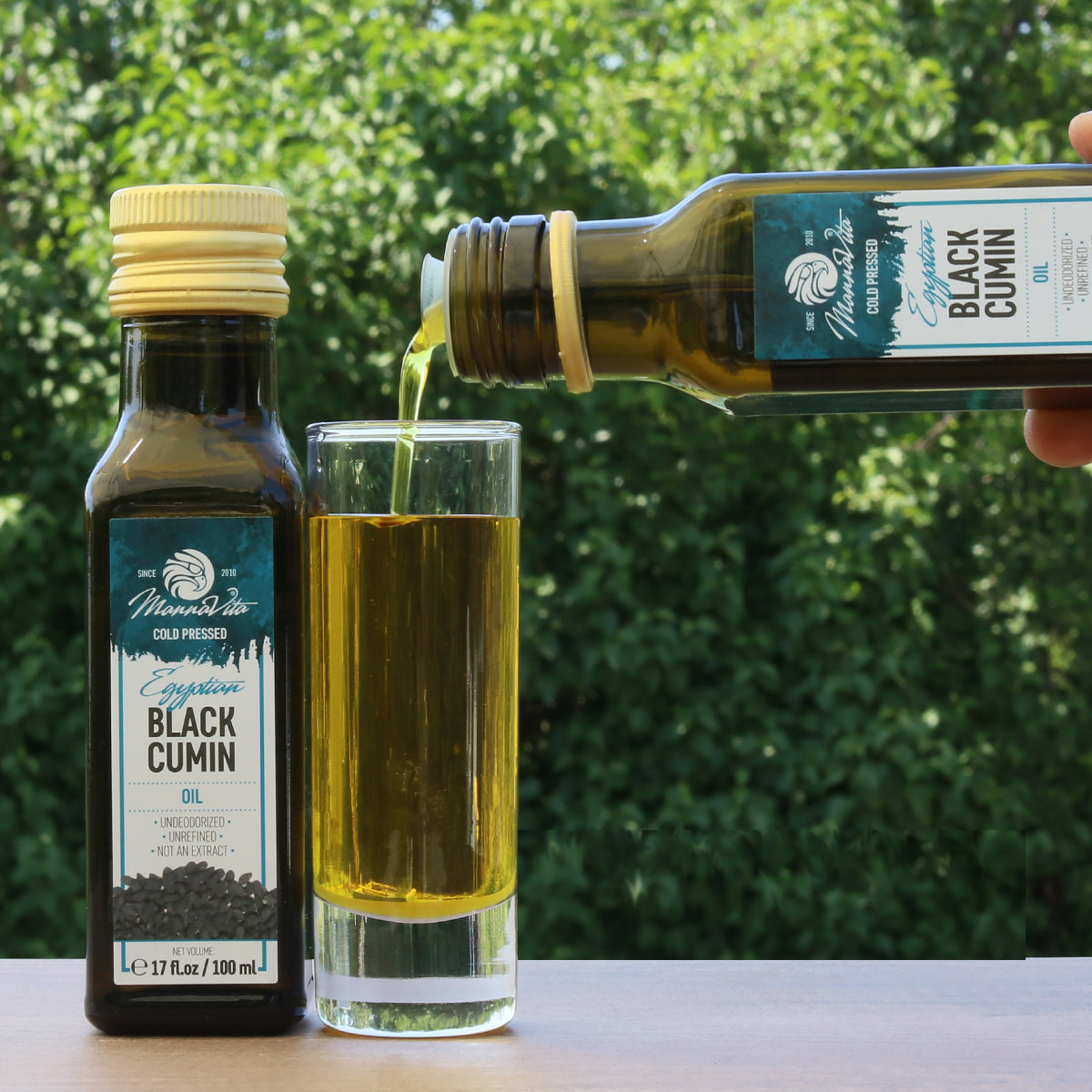Έλαιο σπόρων μαύρου κύμινου ψυχρής έκθλιψης Mannavita • 100 ml